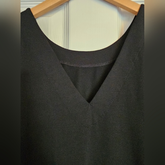 Kit and Ace size M Dress - Picture 2 of 9